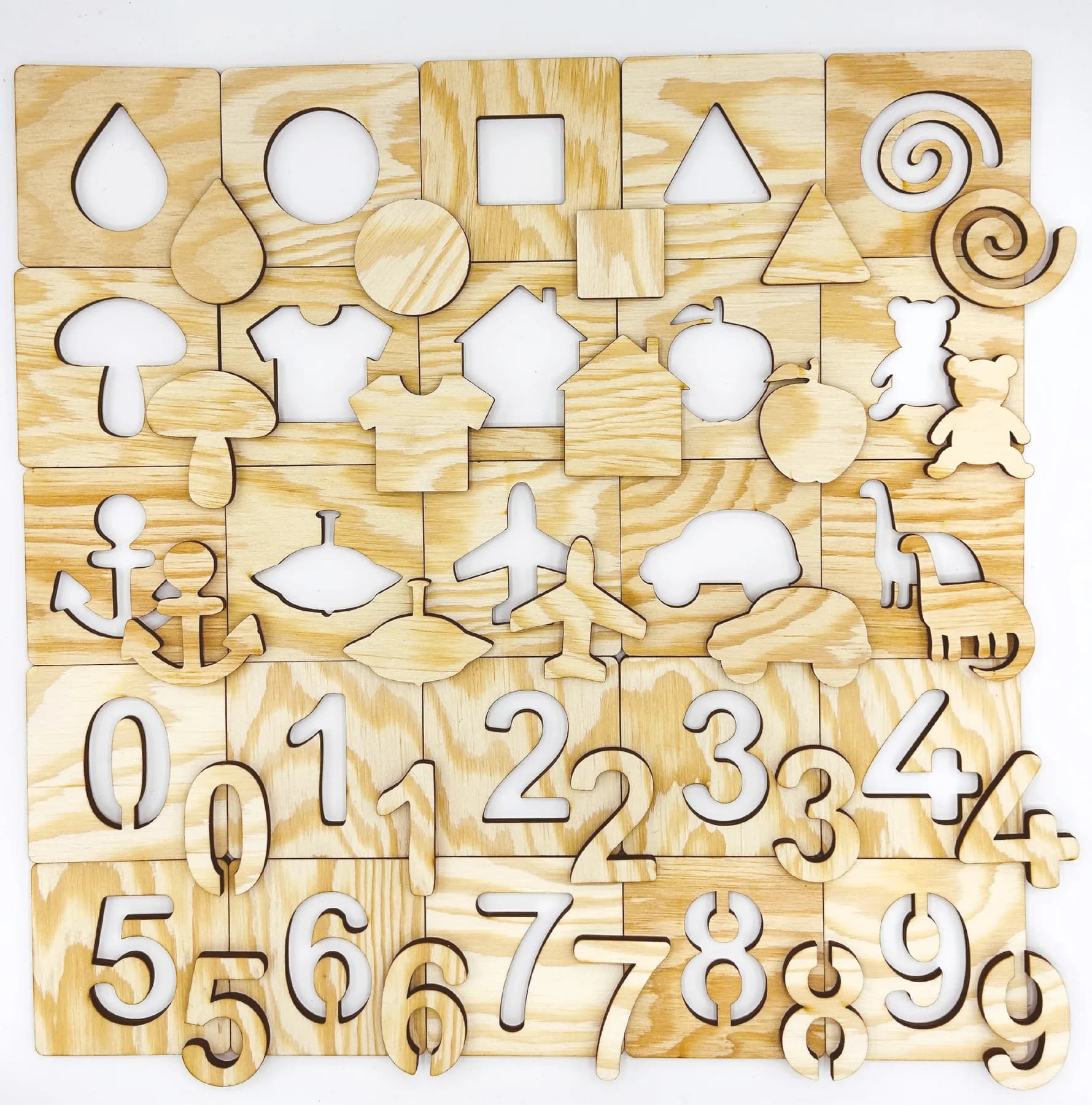 Fa oktató puzzle – formák, tárgyak és számok vegyesen (50 db, véletlen válogatás)